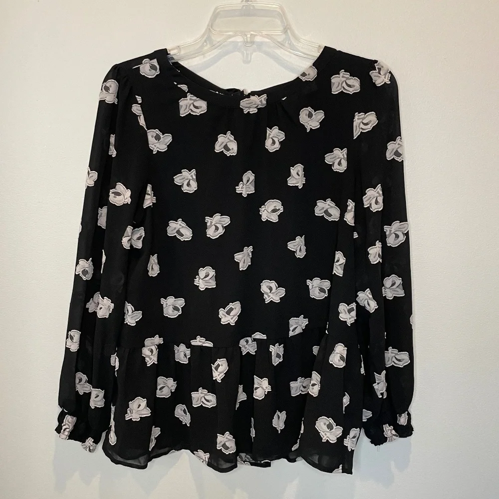 Loft Black and Off-White Ruffle-Bottom Top - PM - Picture 13 of 14